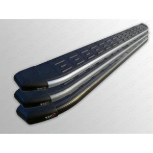 Пороги алюминиевые с пластиковой накладкой (карбон серые) 1720 мм для Suzuki X4 (2014-2023) № SUZSX414-08GR