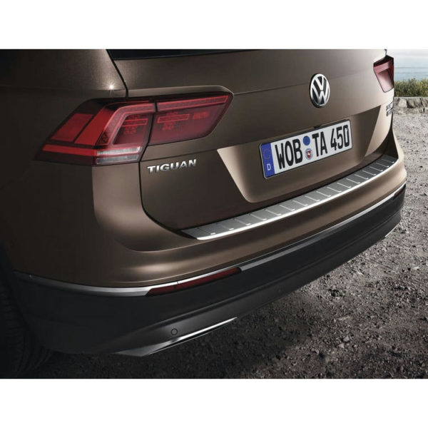 Накладка оригинальная на задний бампер для Volkswagen Tiguan (2016-2022) № 5NA061195A